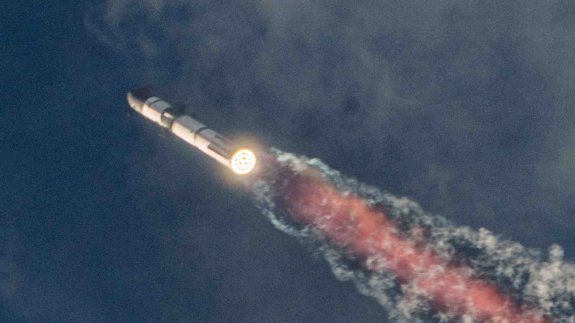 Immagine di Starship scompare dai radar. Ma il volo di prova è un successo