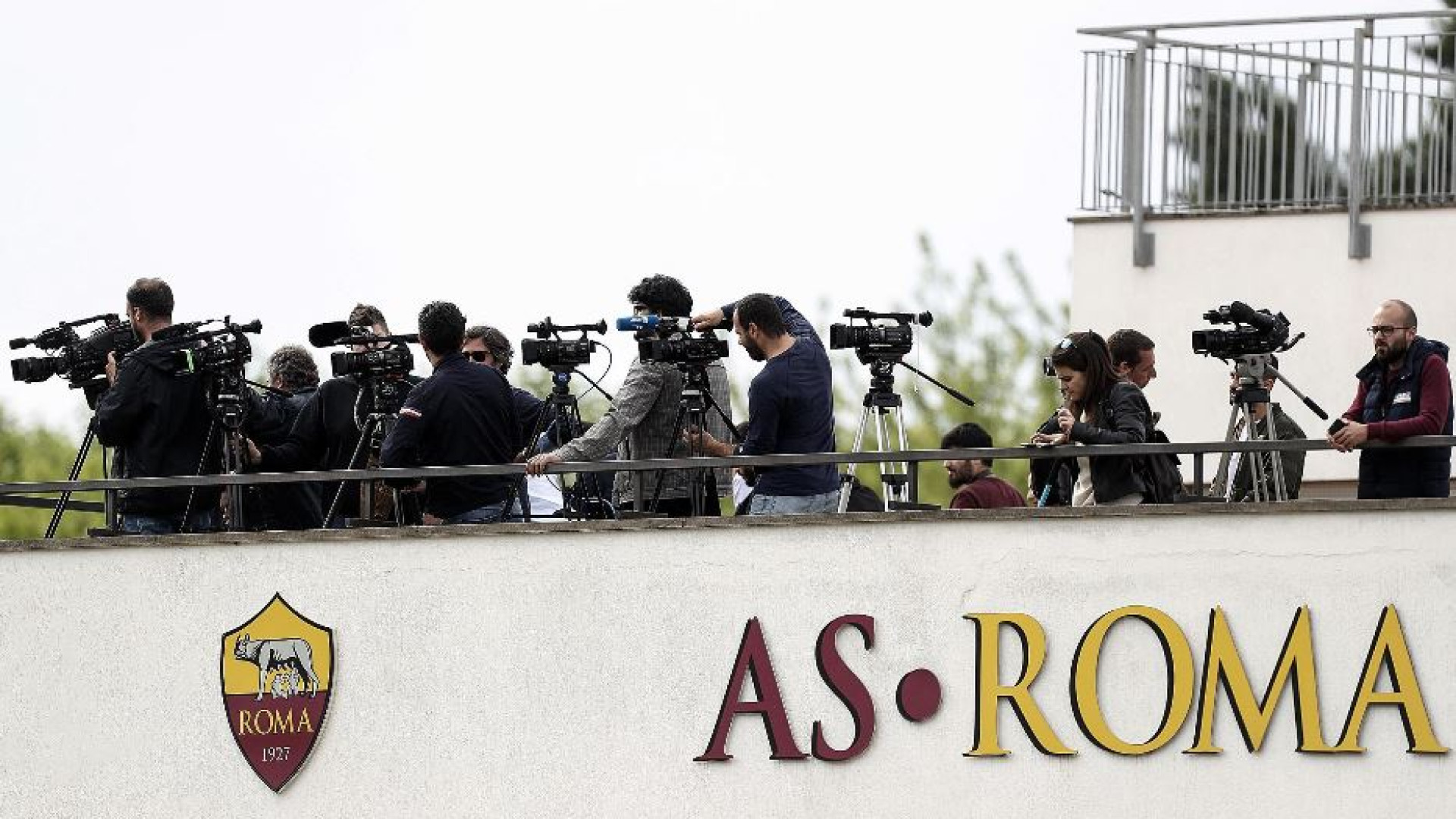 Immagine di Video hot trafugato, AS Roma: licenziata col partner, incompatibili coi minori