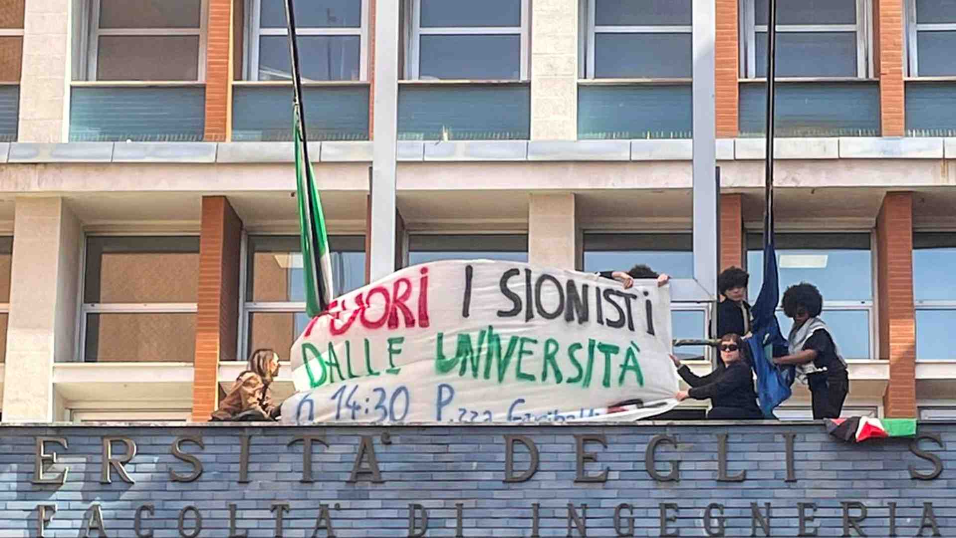 Immagine di Alla Federico II e alla Sapienza contestati Molinari e Di Cesare