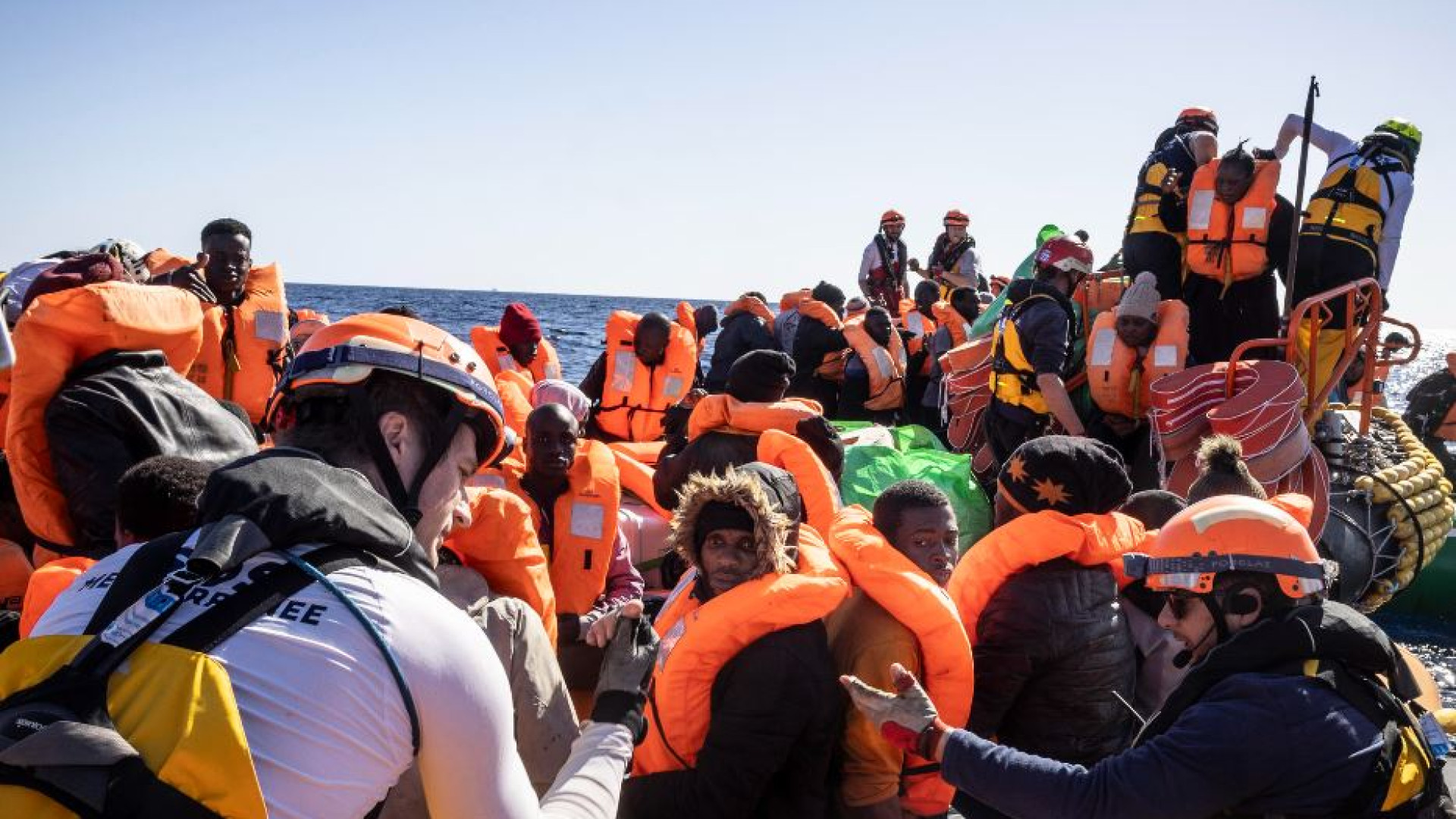Immagine di Ocean Viking verso Ancona. E 275 sbarcano a Lampedusa