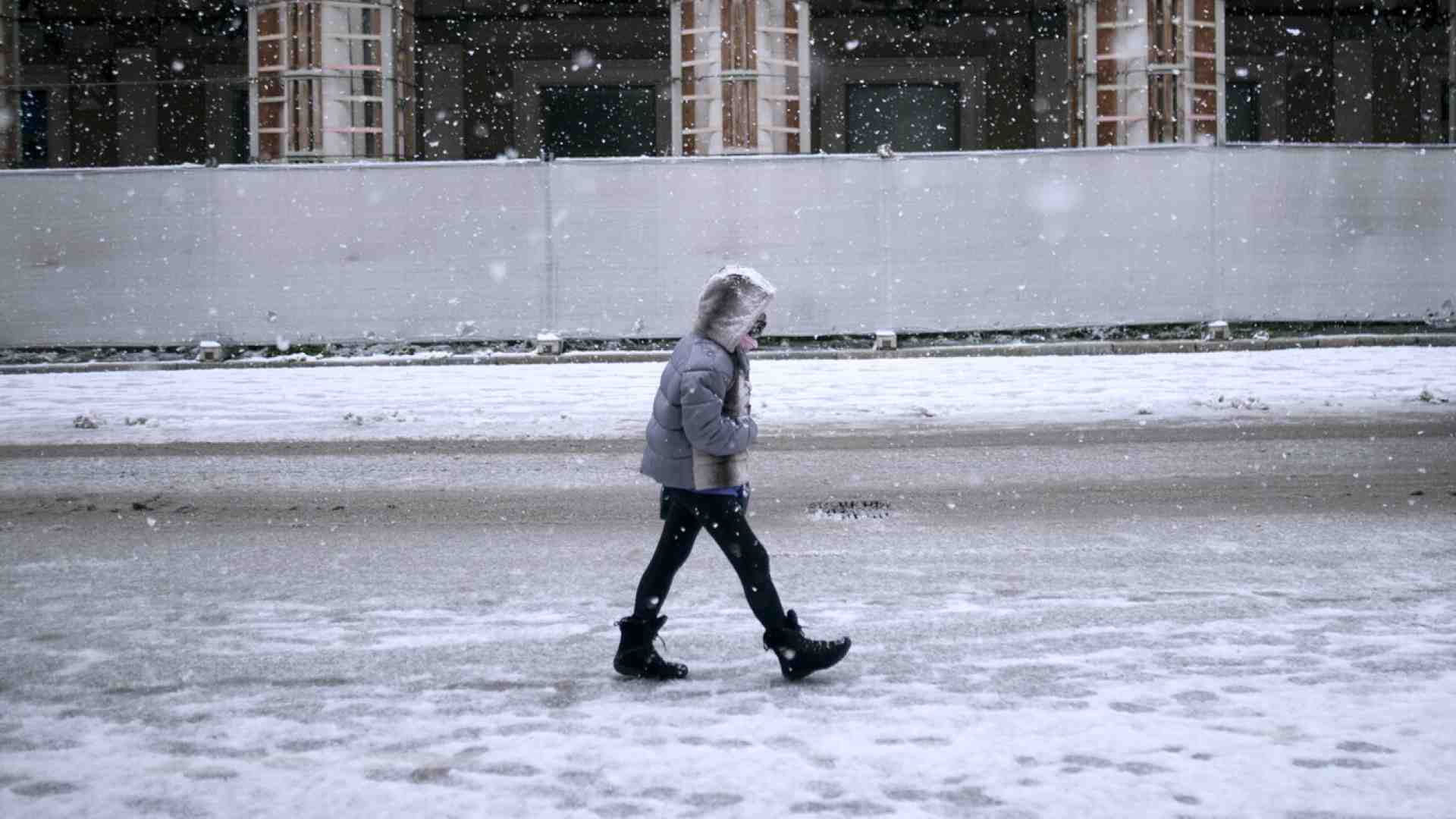 Immagine di “Invernale”, il romanzo di Dario Voltolini. Il dolore nella carne, quello vero