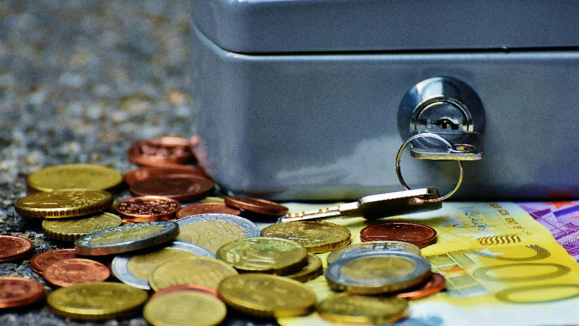 Immagine di La Bce difende il contante: «Tuteleremo chi preferisce pagare così»