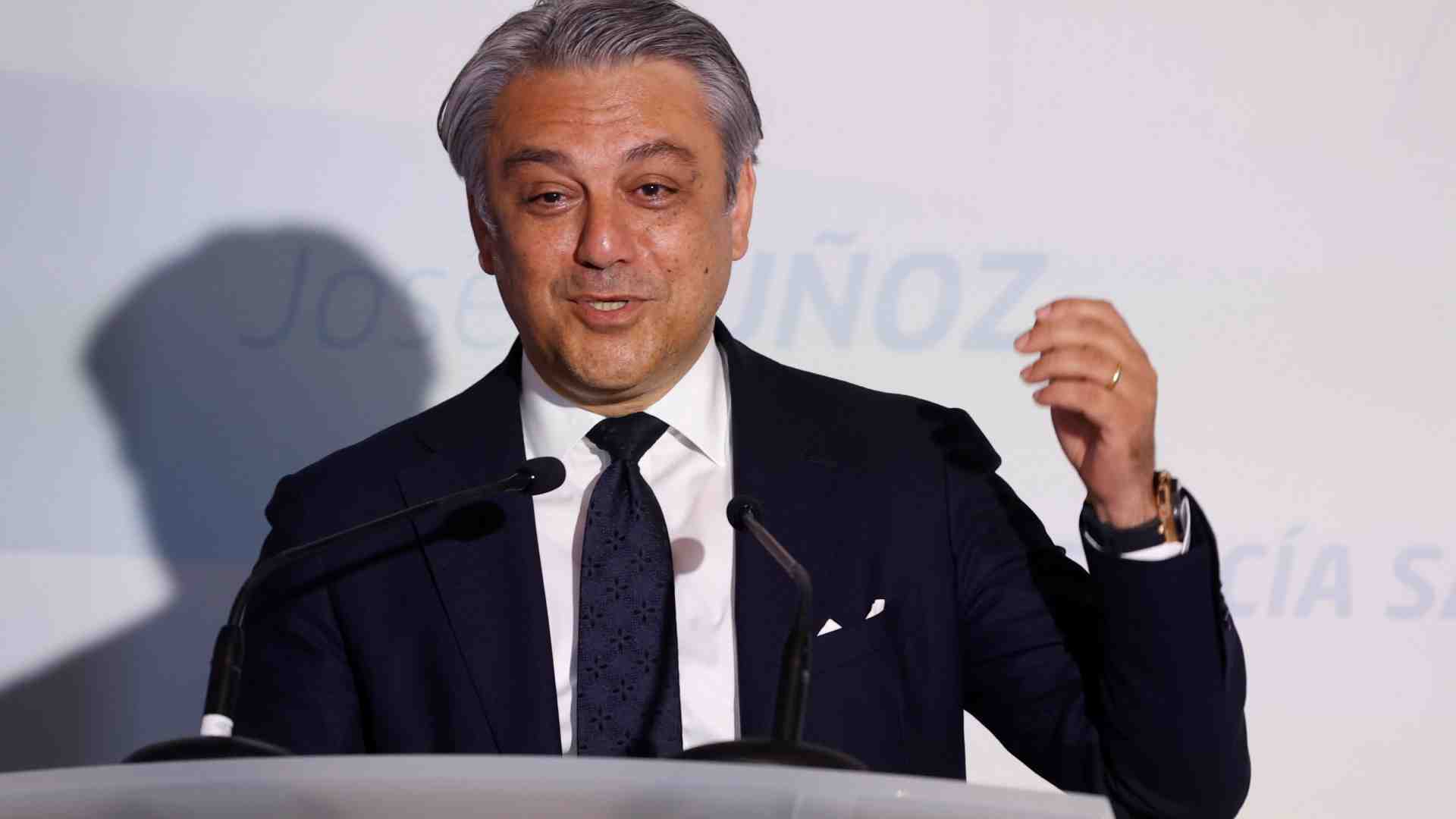 Immagine di De Meo, lettera all'Europa: "Per l'auto meno regole e più progetti"