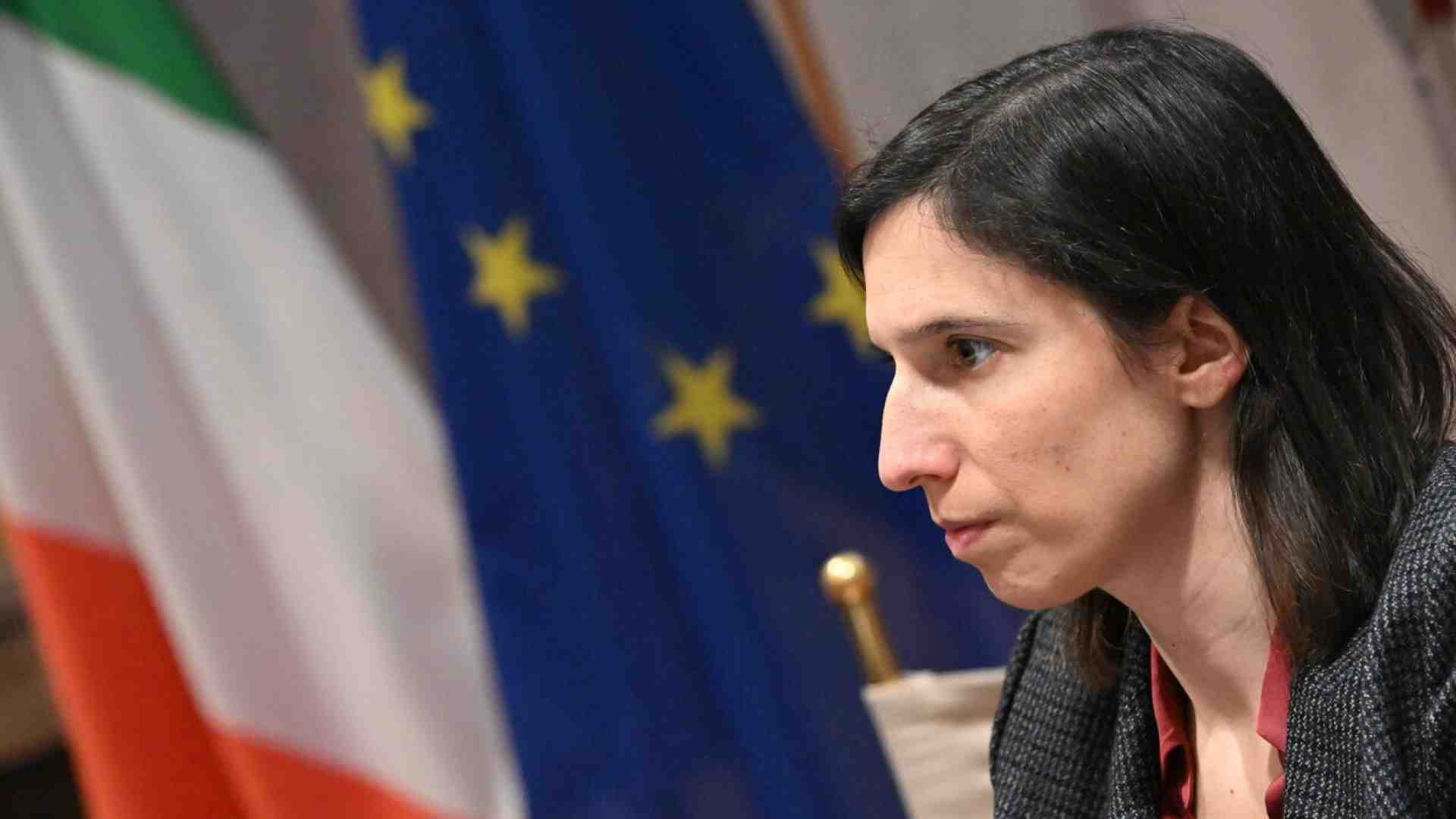 Immagine di Basilicata (data per persa), Firenze, europee: le paludi del Pd