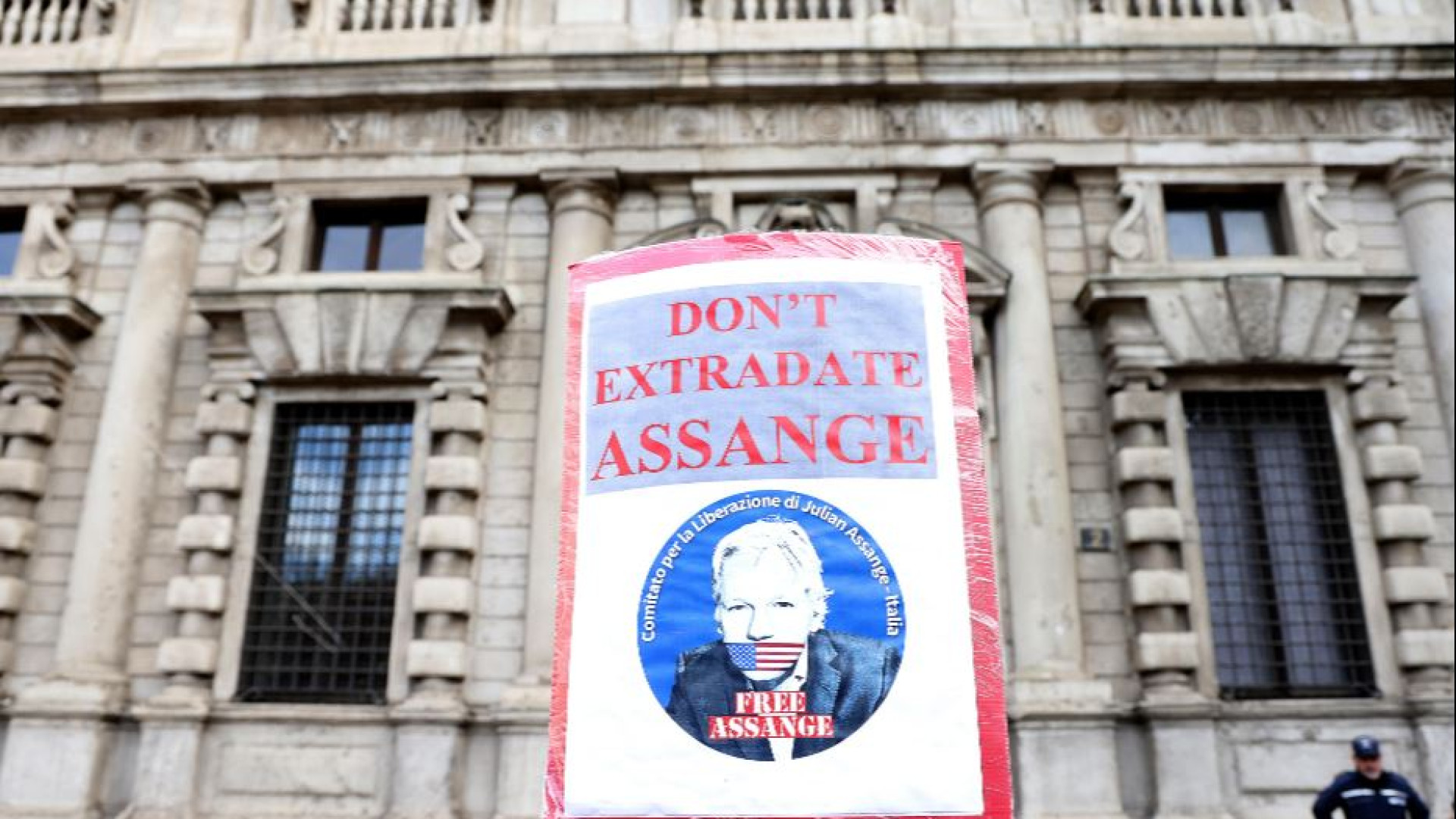Immagine di Svolta all'orizzonte per Assange: «Sta patteggiando con gli Usa»