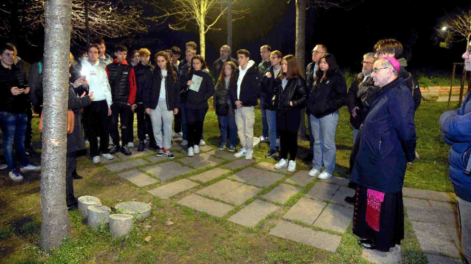 Immagine di Dall’oratorio al Giardino dei Giusti. «Ragazzi, state dalla parte del debole»