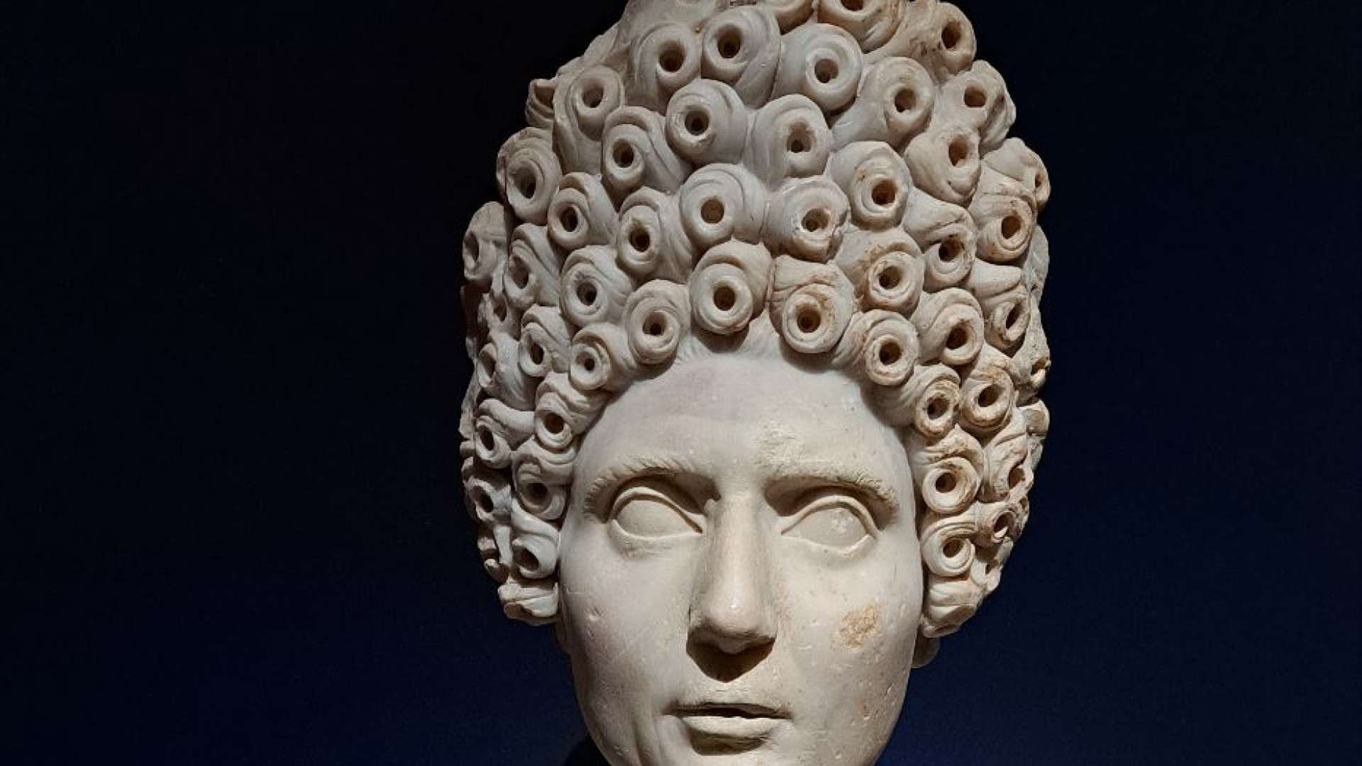 Immagine di Ma come porti i capelli bella statua: arte e capigliature a Vicenza