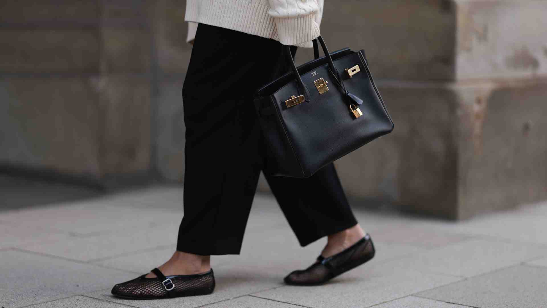 Immagine di Inarrivabili Birkin. Acquistare le celebri borse è sempre più complicato: la questione arriva in tribunale