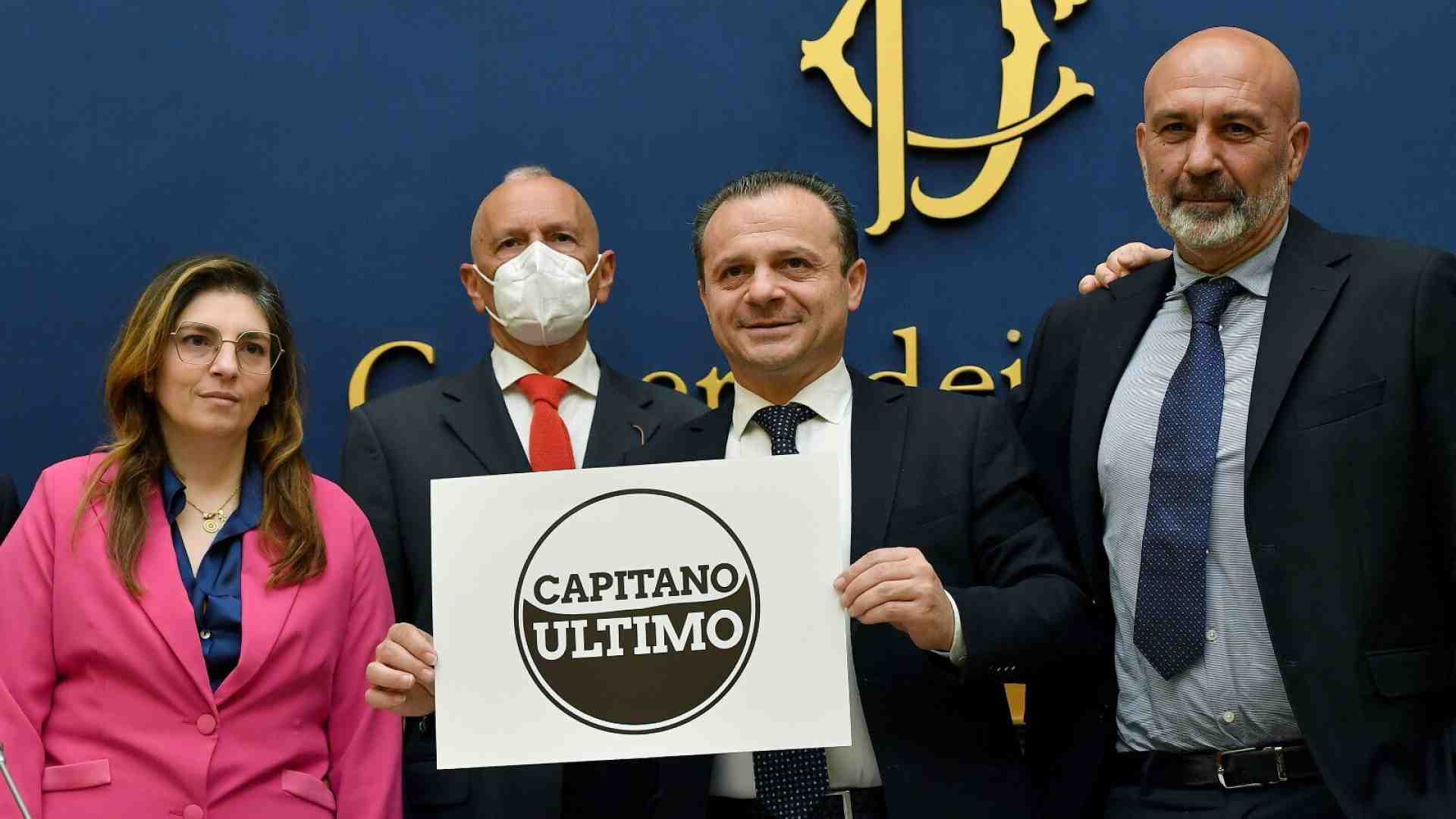 Immagine di Capitano Ultimo, l'ex ministro Castelli e i leghisti delusi: la lista di Cateno De Luca per l'Europa