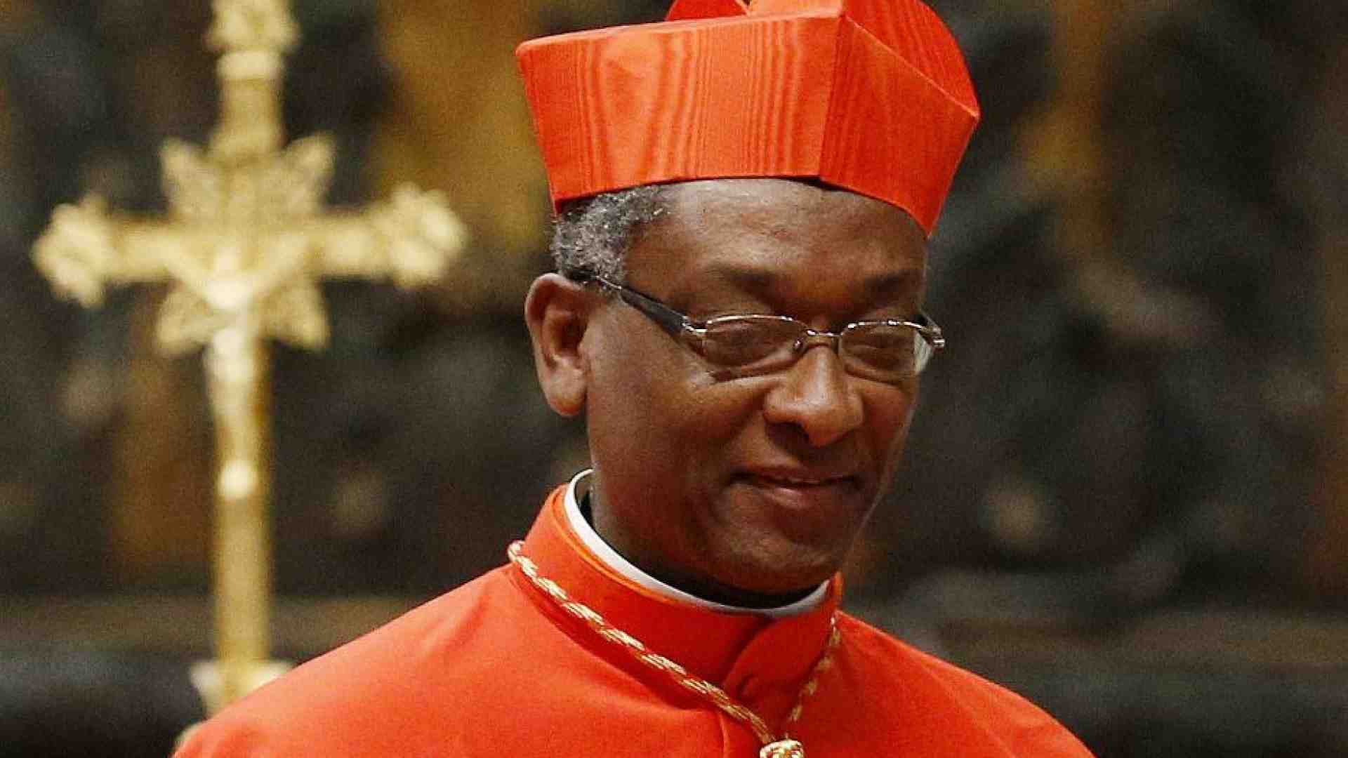 Immagine di Il cardinale Langlois: «Alle gang dico basta violenza»