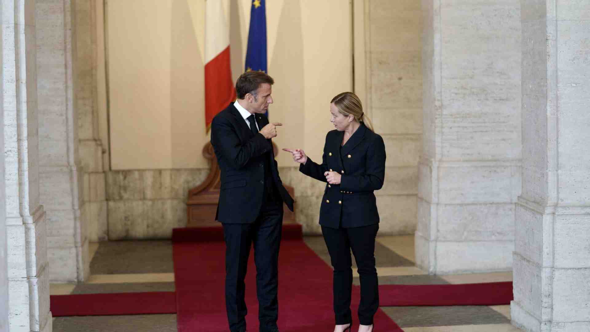 Immagine di Attenti alla coppia M&M’s: Macron e Meloni