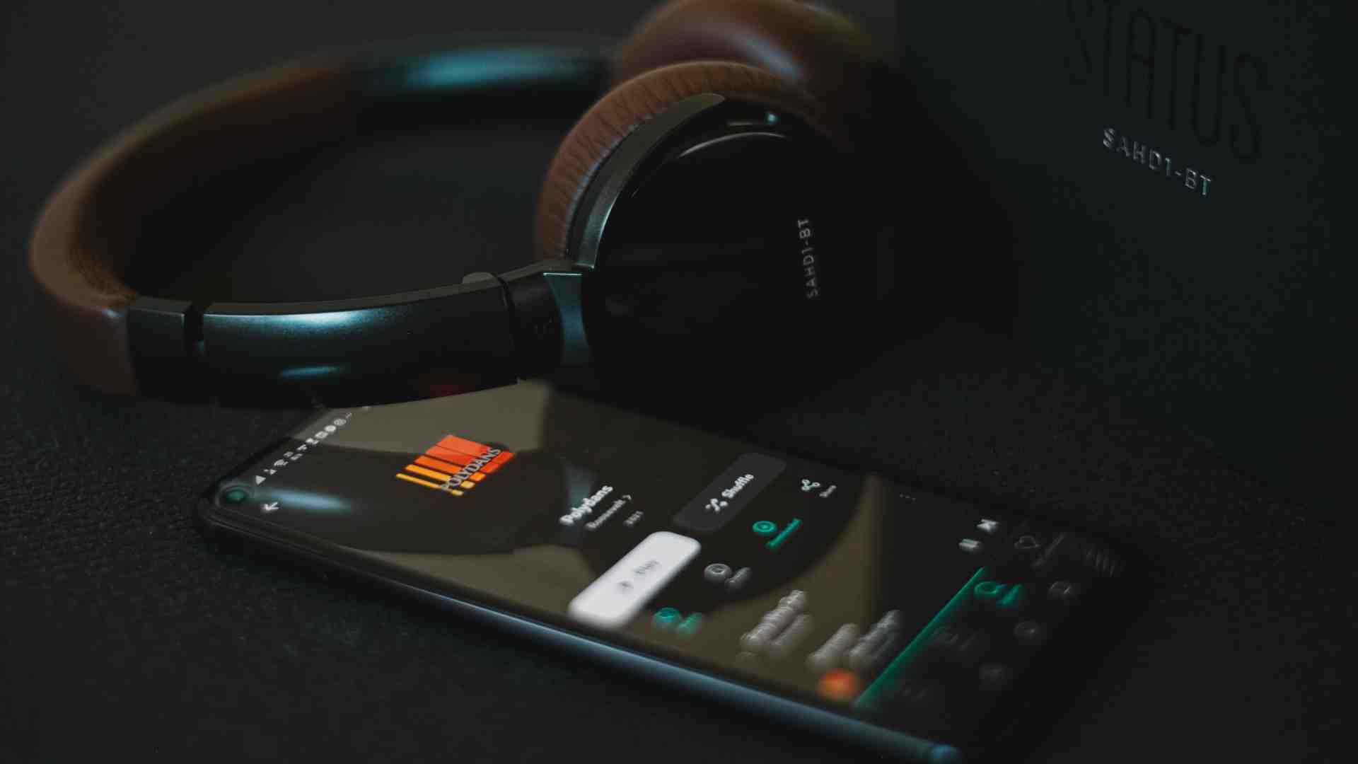 Immagine di Nel grigio mondo della musica squattrinata la parola d’ordine è “resistenza”