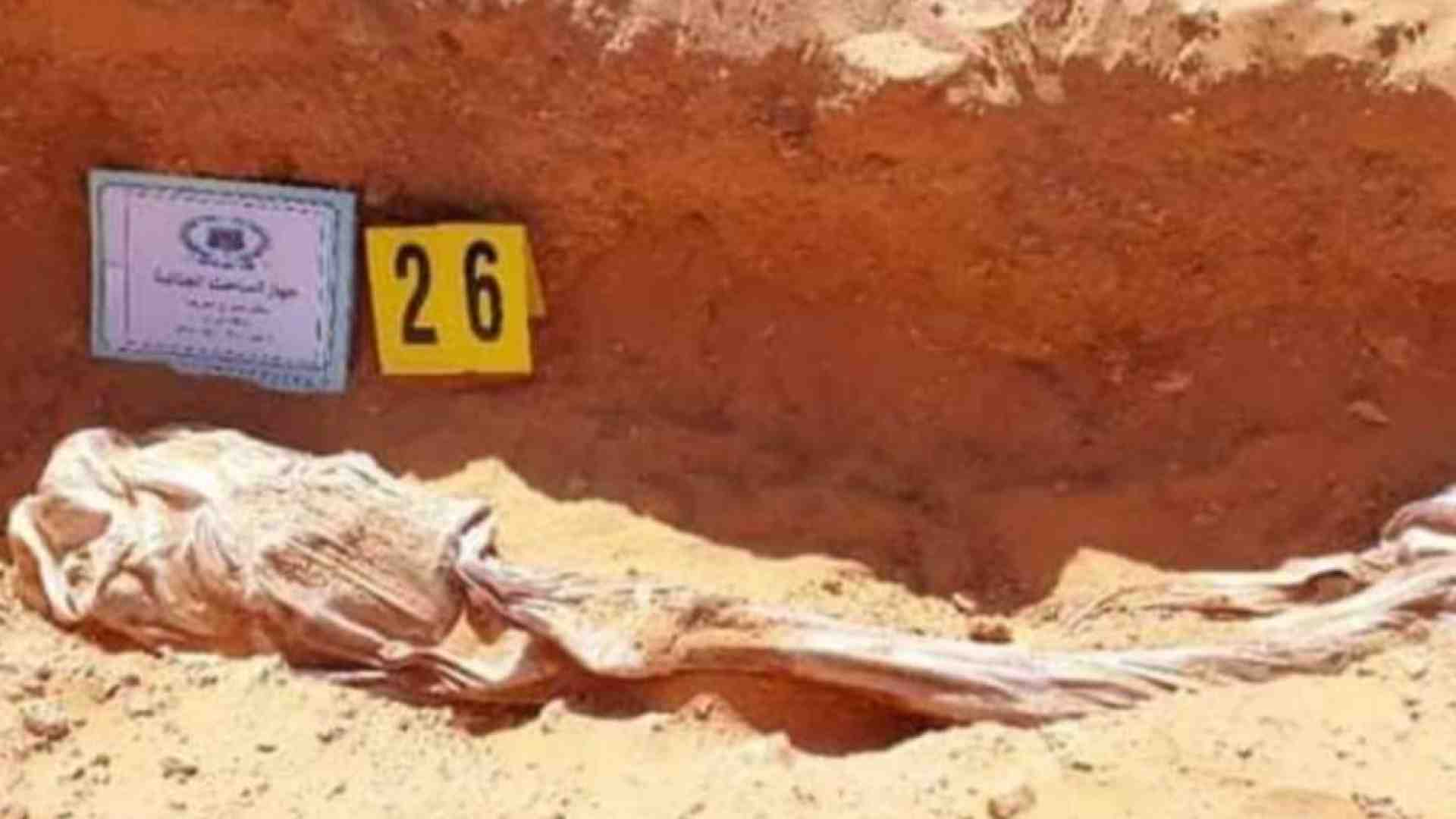 Immagine di Orrore nel deserto della Libia, scoperta una fossa comune