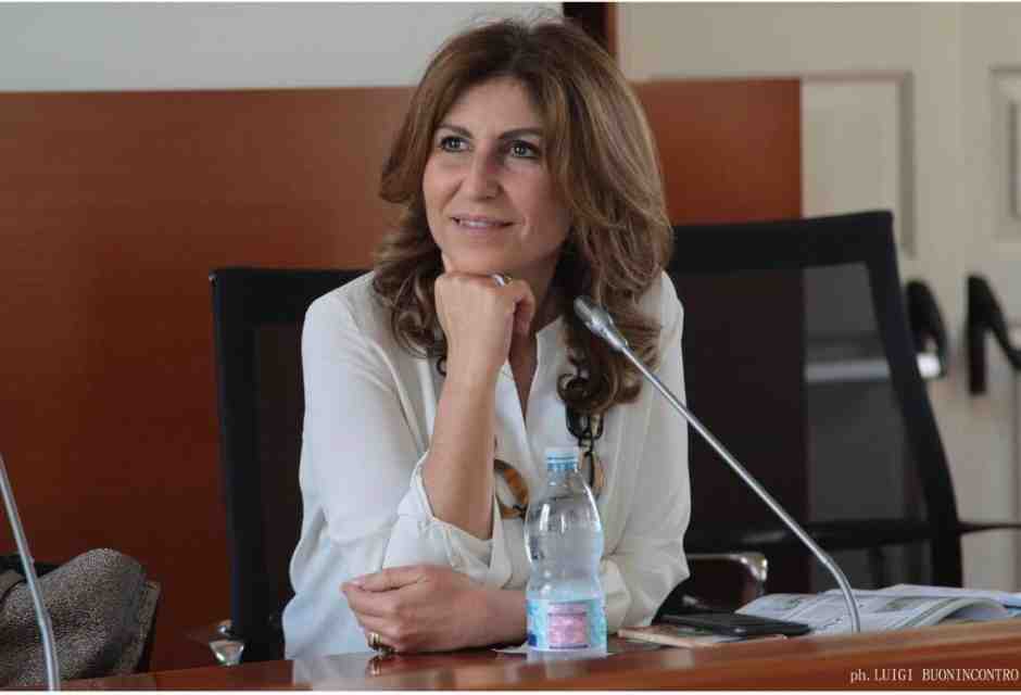 Maria Luisa Iavarone: “Le famiglie assolvono i figli killer e la rieducazione (spesso) è un bluff”