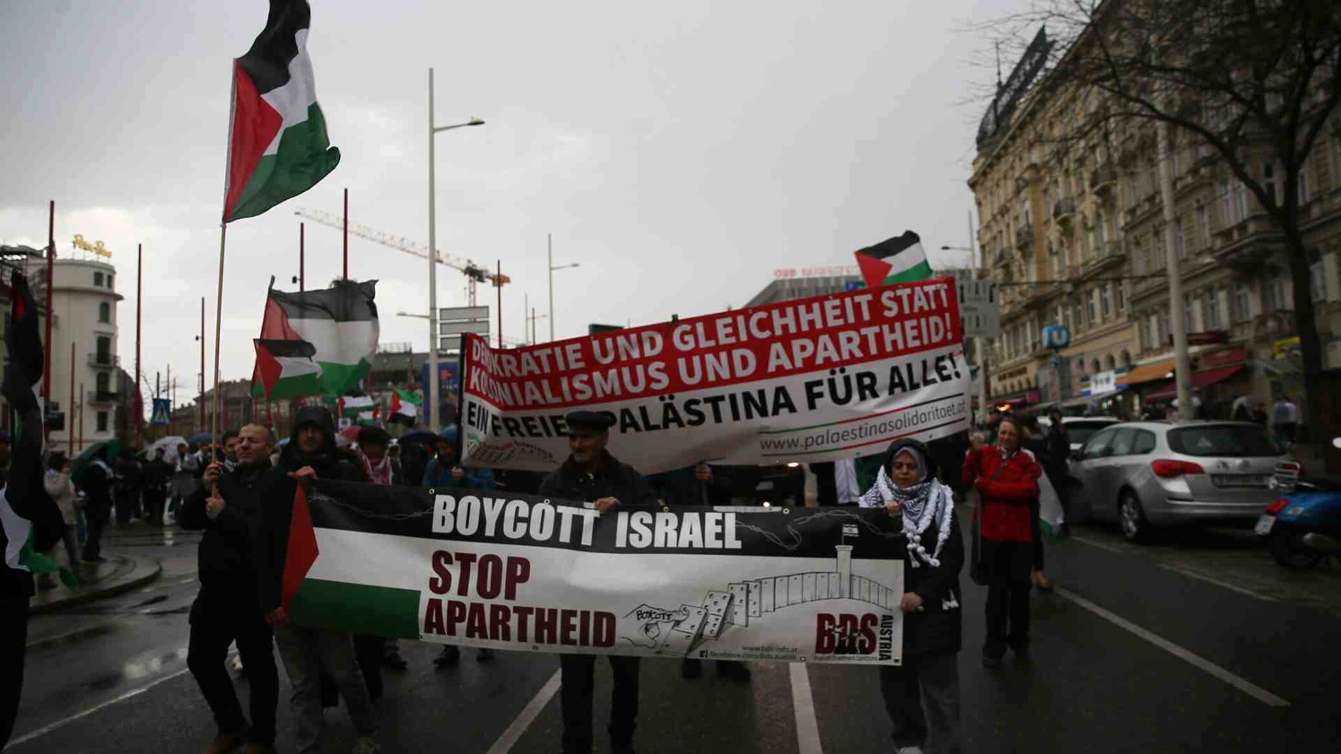 Immagine di I nuovi apprendisti stregoni: la cultura woke si raduna sotto la bandiera di Hamas
