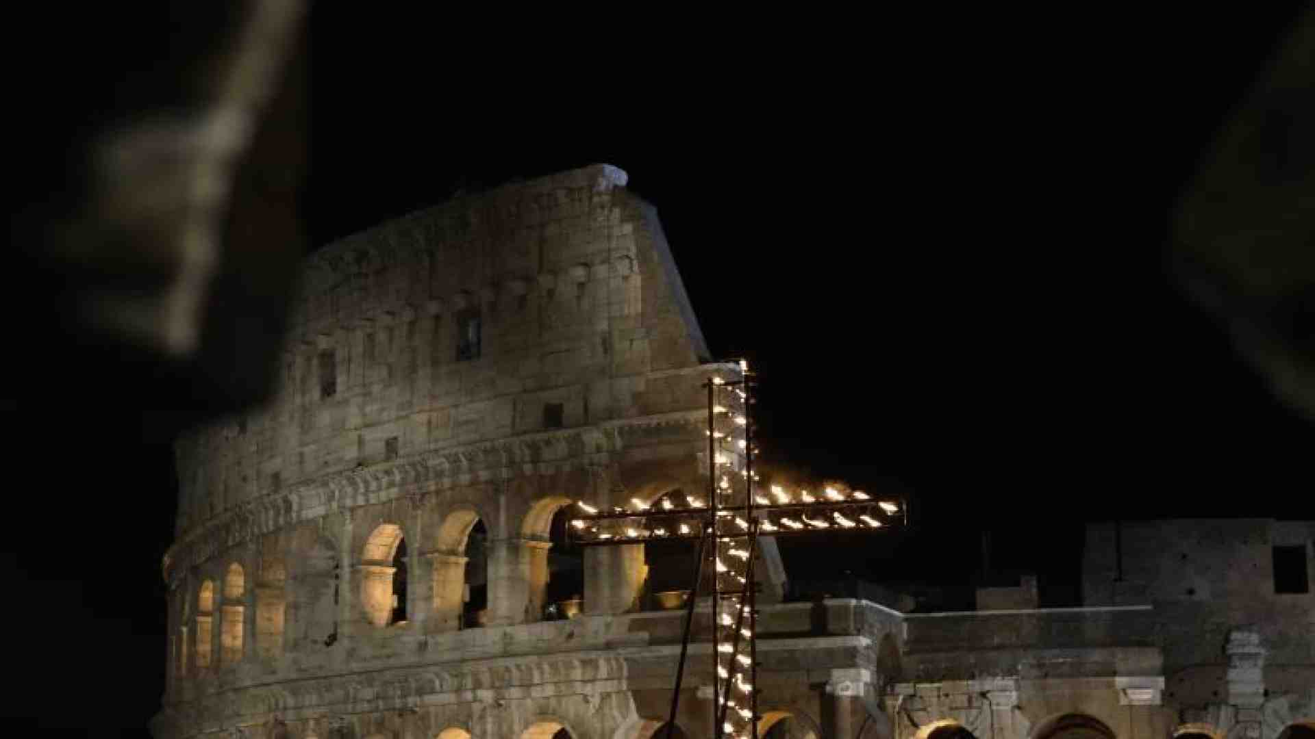 Immagine di Le meditazioni scritte dal Papa (per la prima volta) rese note venerdì