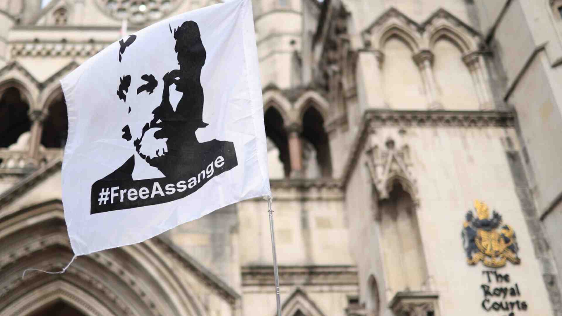 Immagine di Il rinvio a un nuovo appello per Assange è una buona e fragile notizia