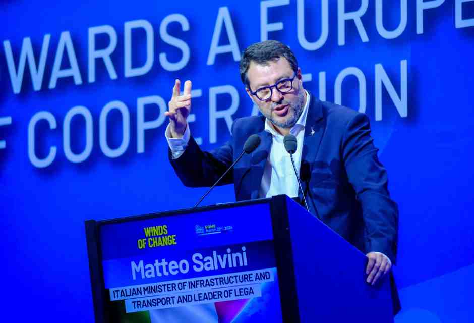 Donald Salvini. Punta tutto su Trump e non cede la Lega lombarda