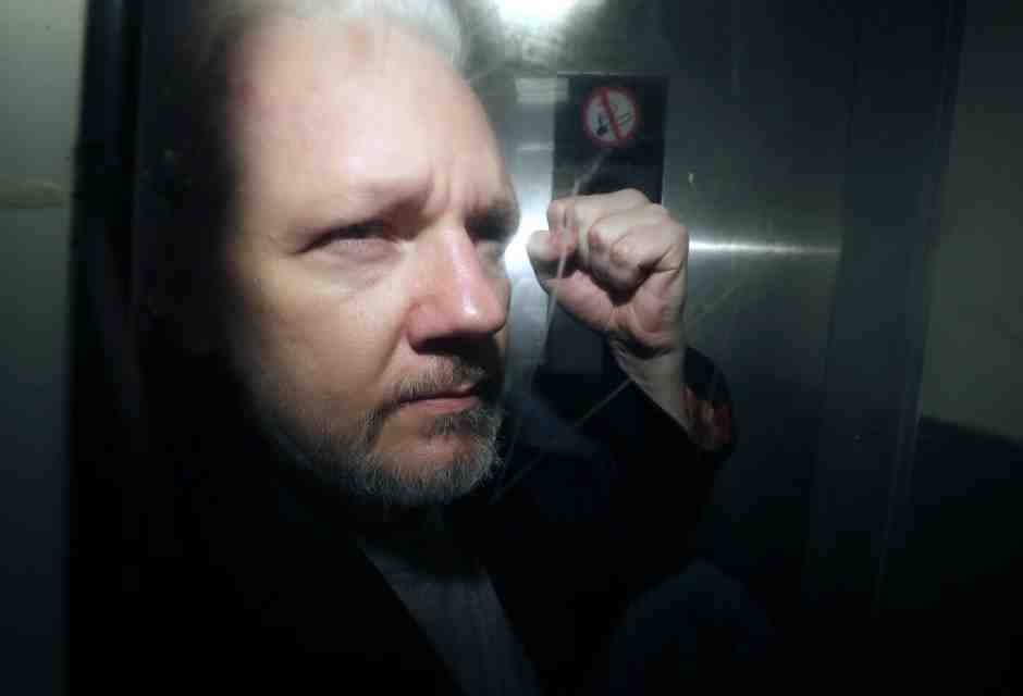 Julian Assange (foto Ap, via LaPresse)