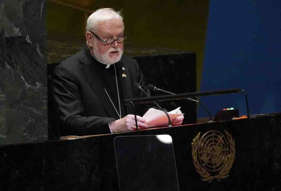 Il "ministro degli Esteri" Vaticano chiarisce il Papa: "Noi sosteniamo l’integrità territoriale dell’Ucraina"