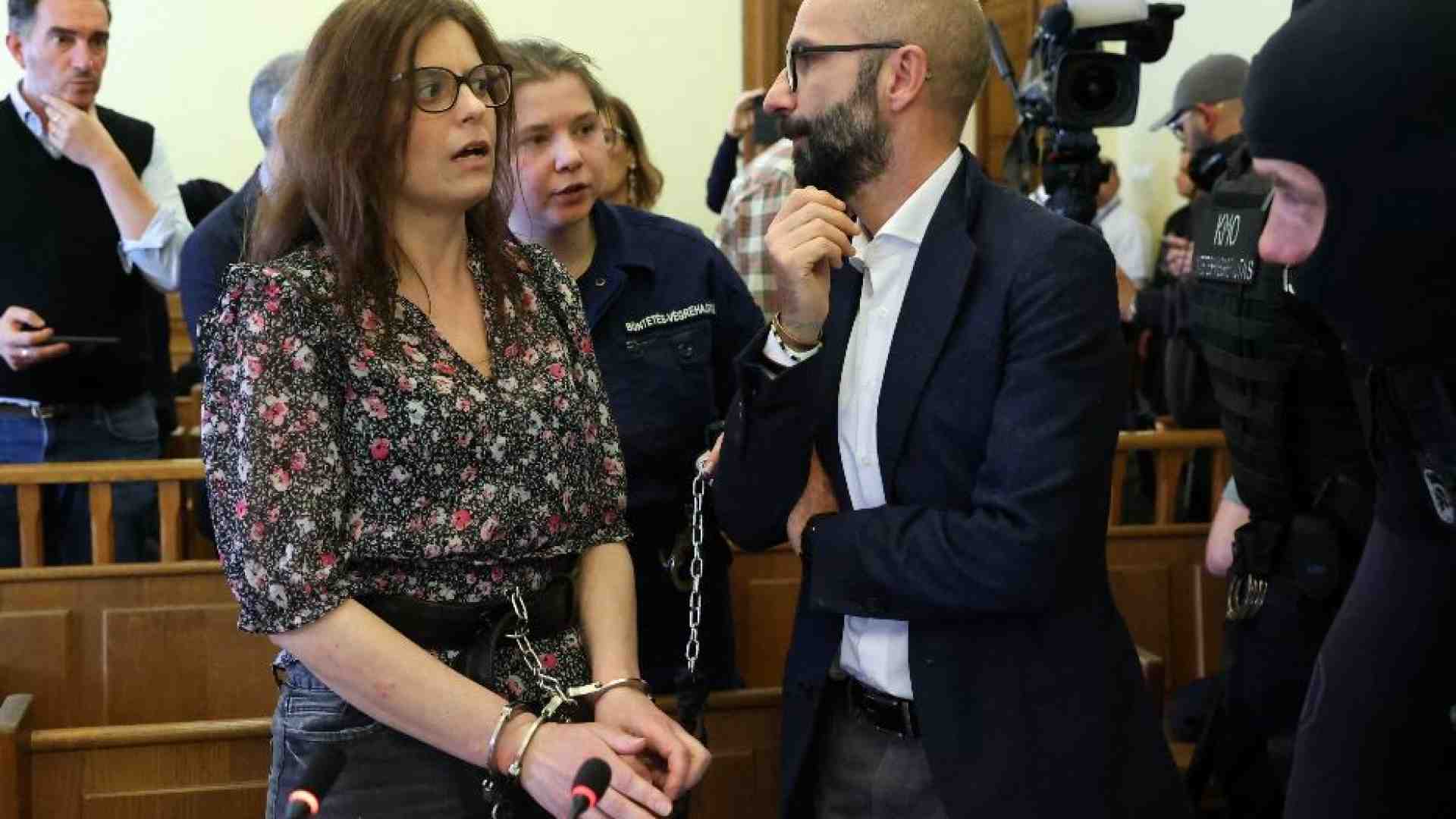 Immagine di La tripla (e perniciosa) politicizzazione del caso Salis