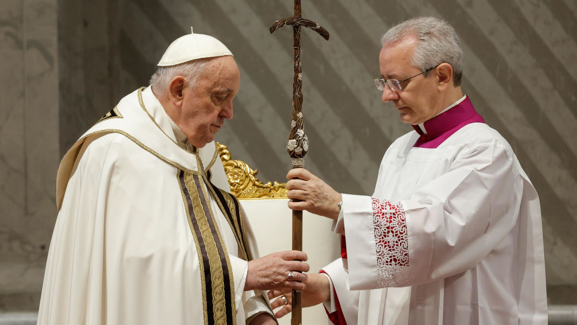 Immagine di Il Papa ai preti: «Non siate sprezzanti: no lamentele, ma misericordia»