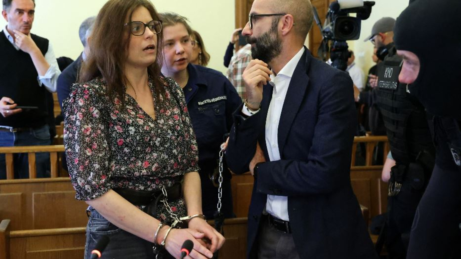 Immagine di La tripla (e perniciosa) politicizzazione del caso Salis