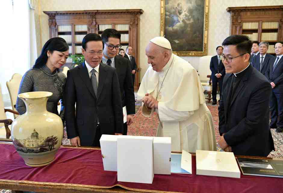 Vo Van Thuong e Papa Francesco (gettyimages)