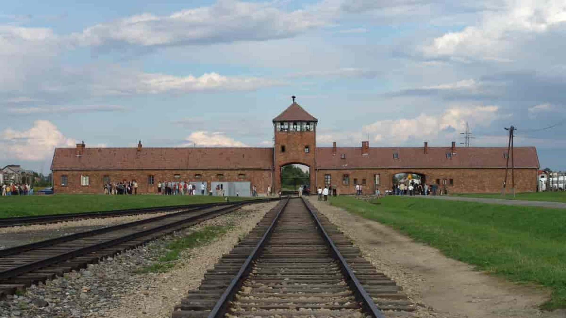 Immagine di Amsterdam rimborserà 100mila euro per i tram della Shoah