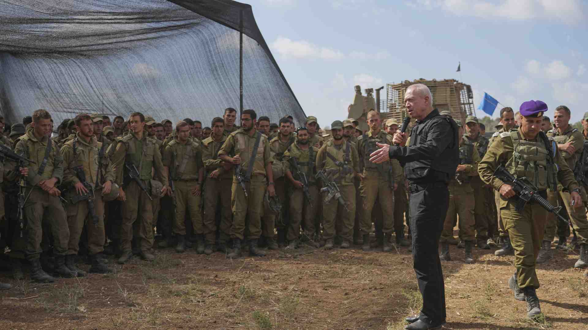 Immagine di Raid duro di Israele ad Aleppo. Gallant avvisa: colpiremo Hezbollah, ovunque sia