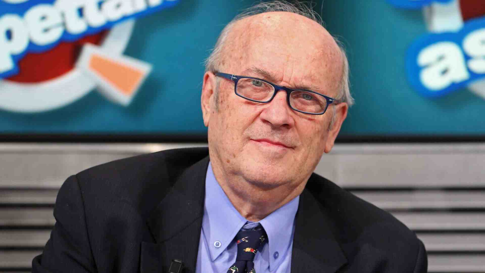 Immagine di Quando l’arbitro poteva essere un amico dei calciatori. Parla Paolo Casarin