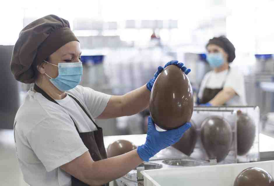Uova di Pasqua nel laboratorio di Boella &amp; Sorrisi a Torino (Foto di Stefano Guidi/Getty Images)&nbsp;<br />