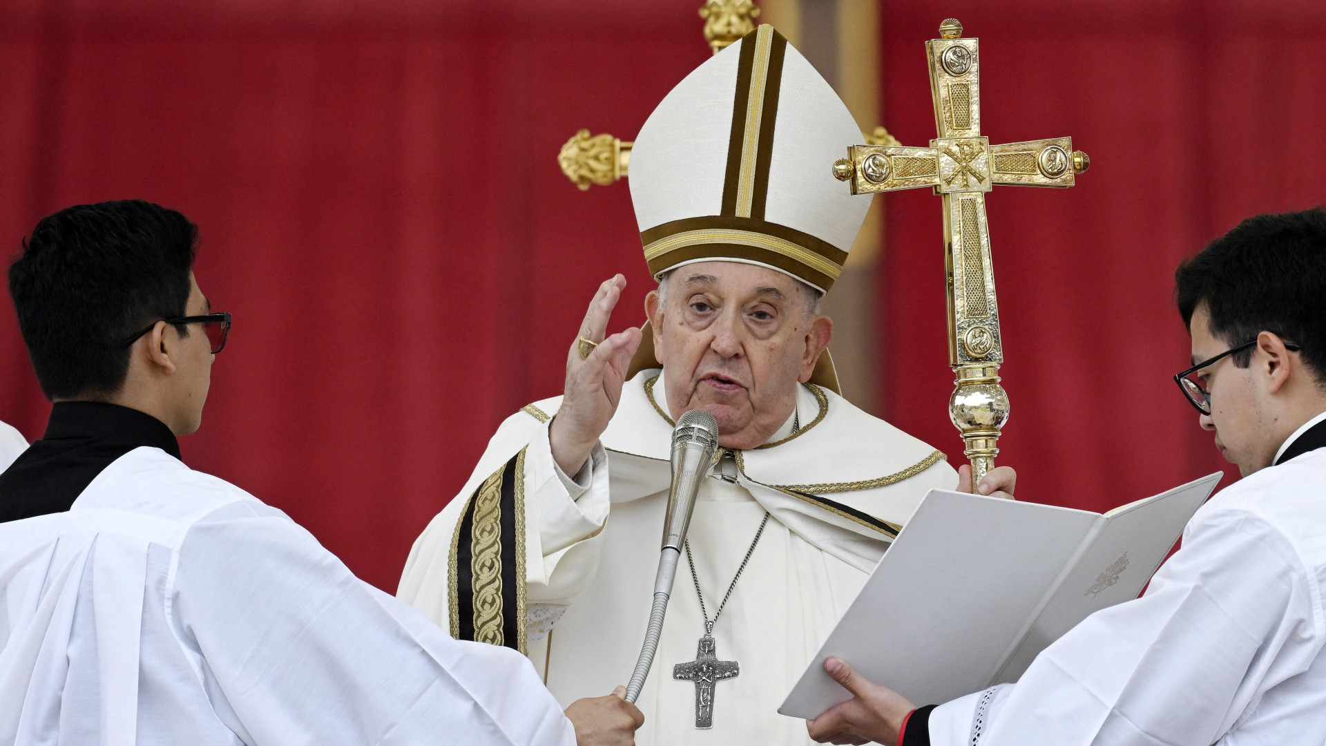 Immagine di Il Papa: «No a venti di guerra sempre più forti su Europa».