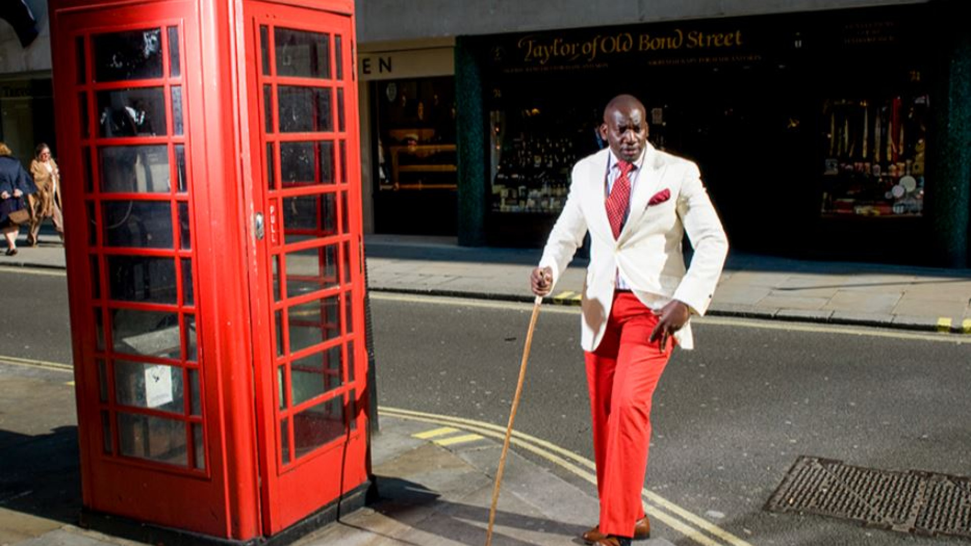 Immagine di Dai sapeurs ai metallari: che stile, l'Africa di Tamagni