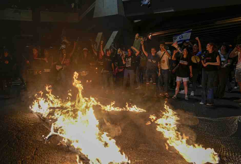 &nbsp;Manifestazione in Israele per chiedere le dimissioni del premier - foto LaPresse