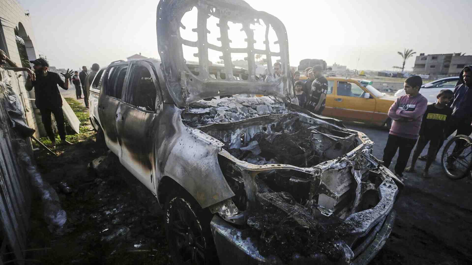 Immagine di In un raid nella Striscia di Gaza sono morti 7 operatori umanitari della ong World central kitchen