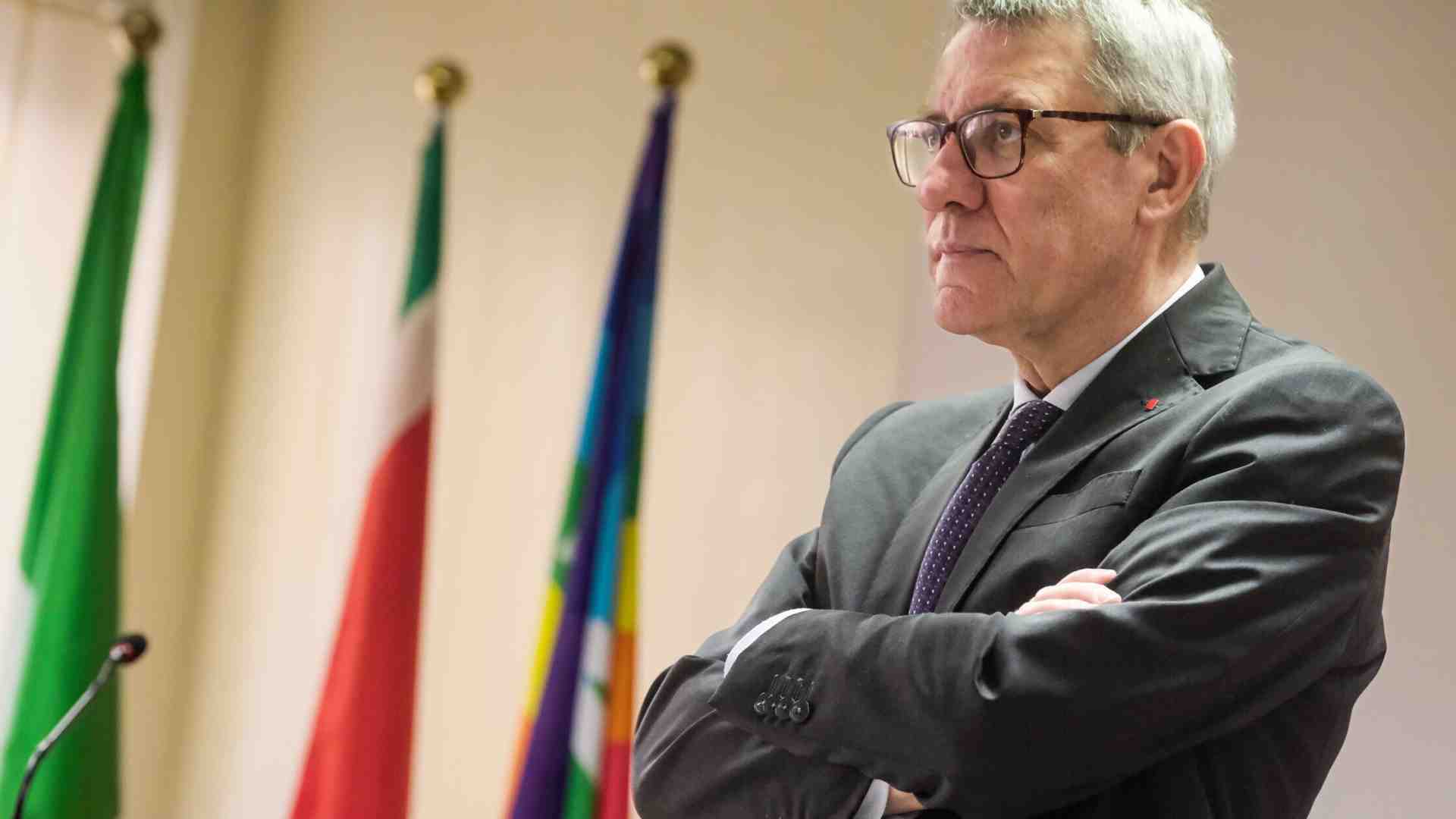 Immagine di Mercato del lavoro e precarietà nel mondo al contrario di Landini
