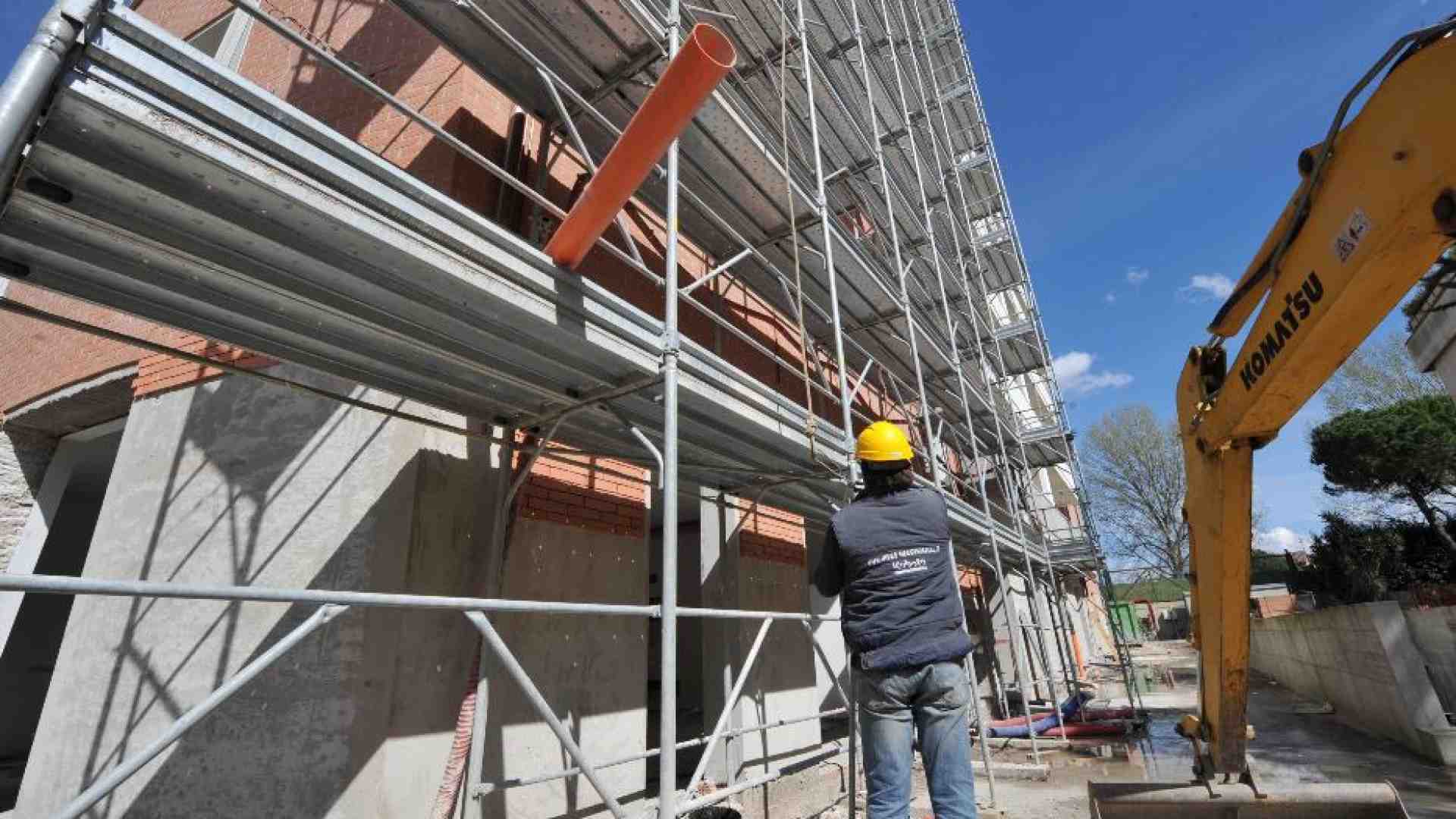 Immagine di Salvini lancia il “piano casa”: potranno essere sanate «piccole irregolarità»
