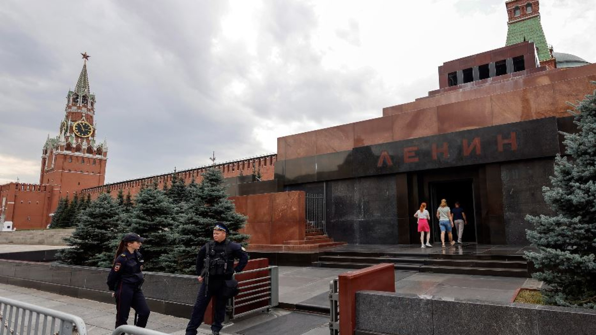 Immagine di Perché Putin difende ancora il mausoleo di Lenin