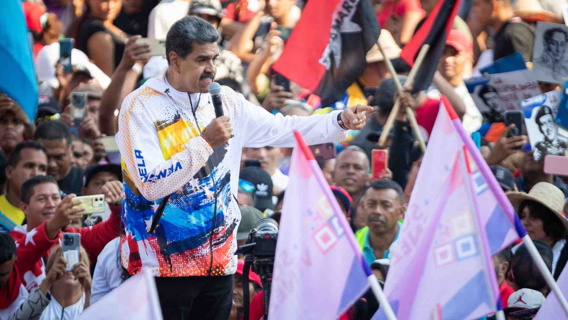 Immagine di Maduro si fabbrica la terza vittoria