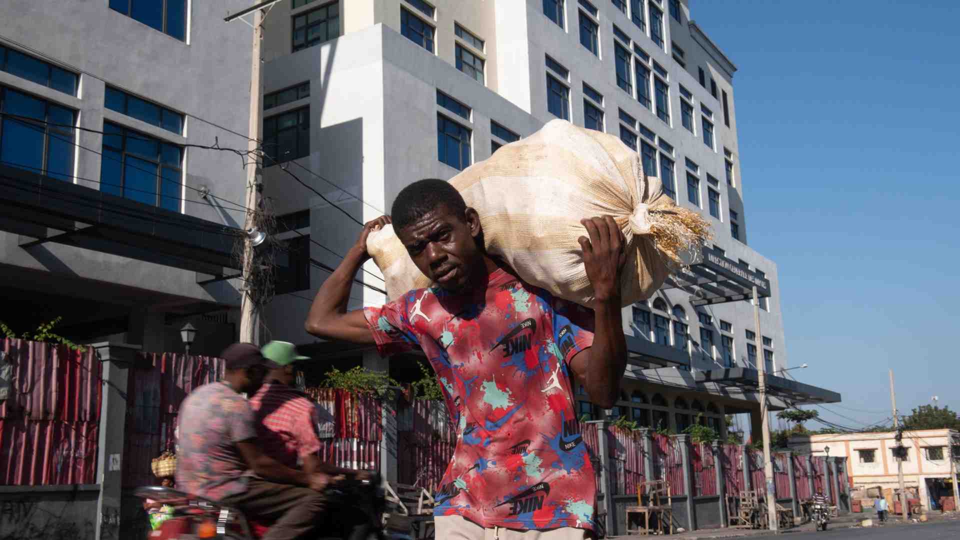 Immagine di «Viviamo assediati nel nostro ospedale di Port-au-Prince»