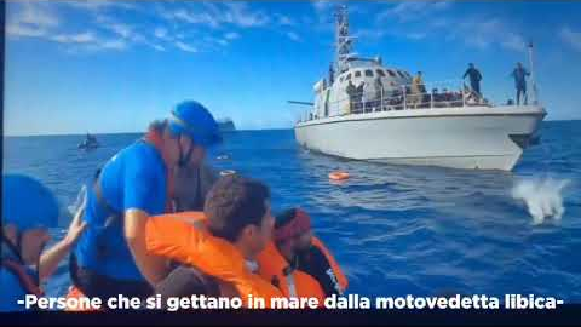 Immagine di Le urla, i migranti in mare. L’attacco della Guardia costiera libica