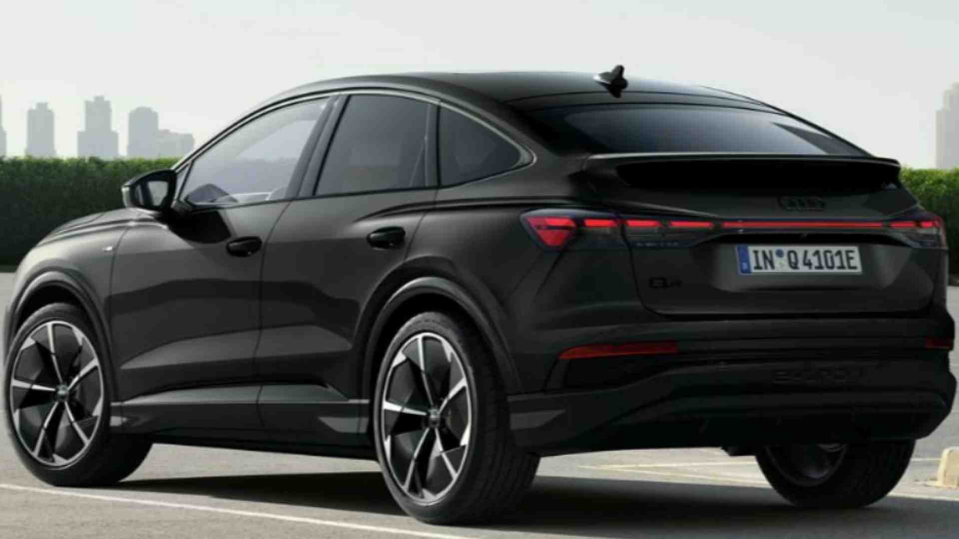 Immagine di Pare identica, ma è tutta nuova: ecco come è cresciuta l'Audi Q4 e-tron