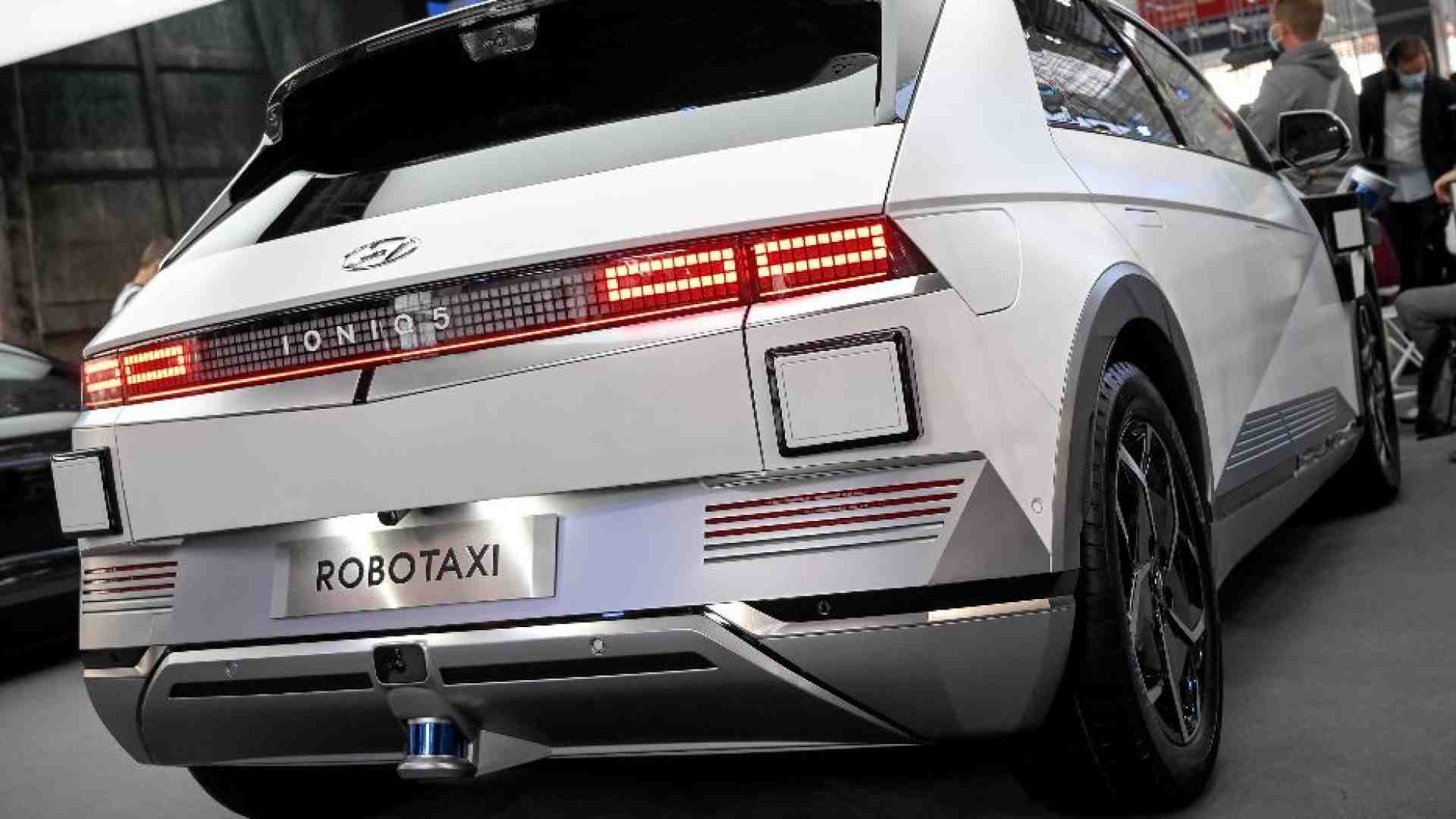 Immagine di L’automobile a guida automoma ha preso la patente
