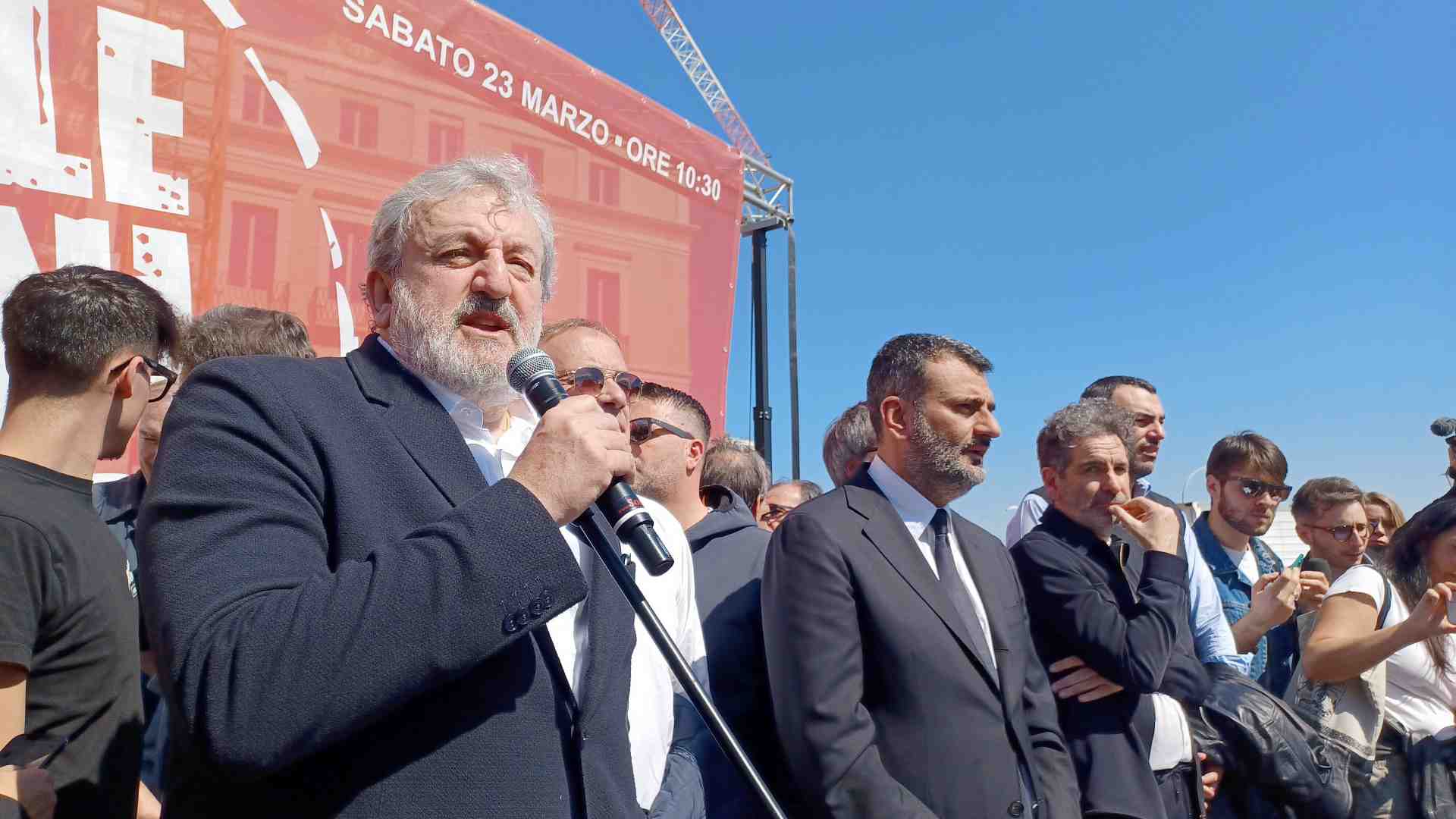 Immagine di Il modello Emiliano è l'icona del moralismo qualunquista che la sinistra non vuole lasciarsi alle spalle