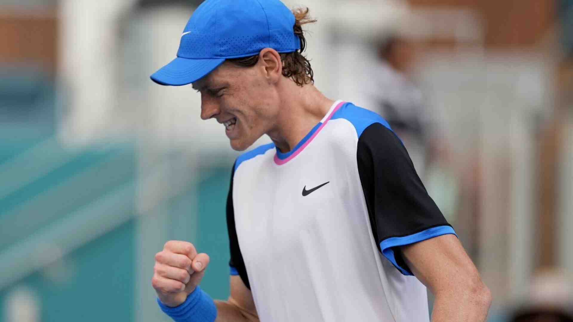 Immagine di Vista la Serie A, fate davvero bene a darvi al tennis