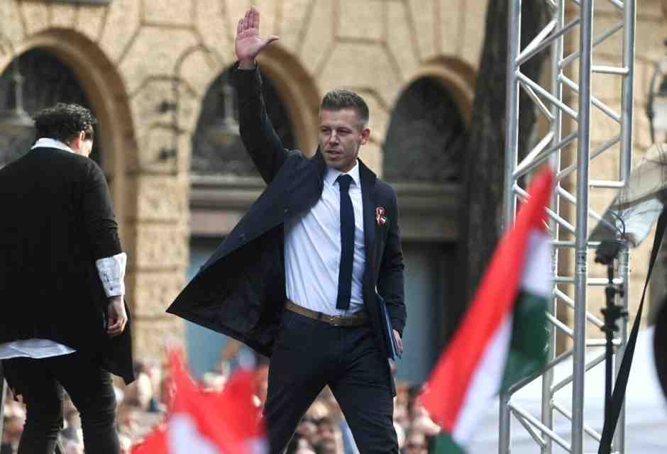 L’ex orbaniano che sfida Orbán e porta gli ungheresi in piazza