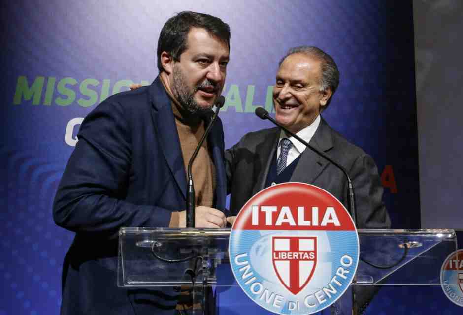L'ultima svolta centrista di "Alcide Salvini" non piace alla Lega. E nemmeno al Ppe