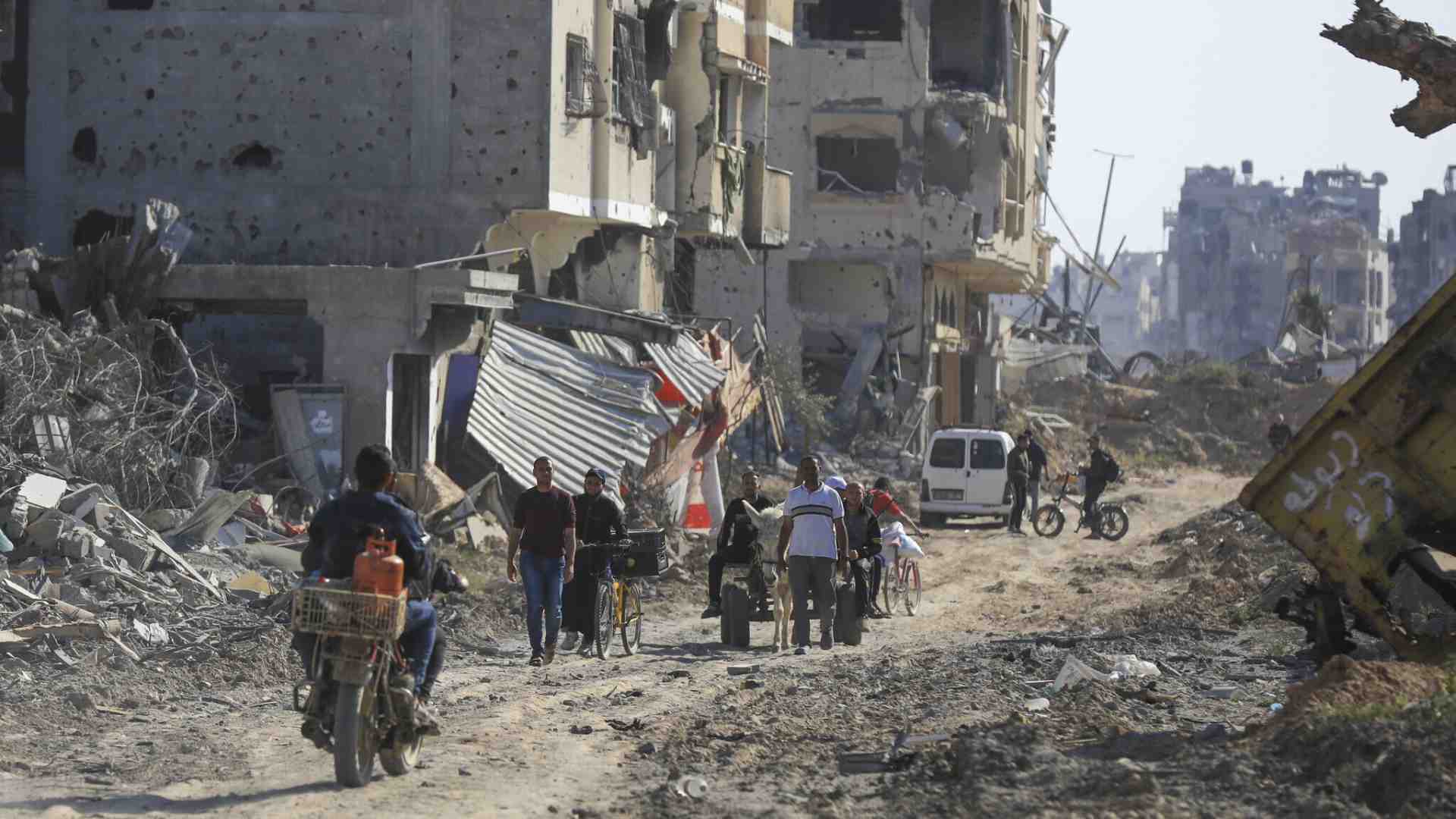 Immagine di L'esercito israeliano lascia Khan Younis