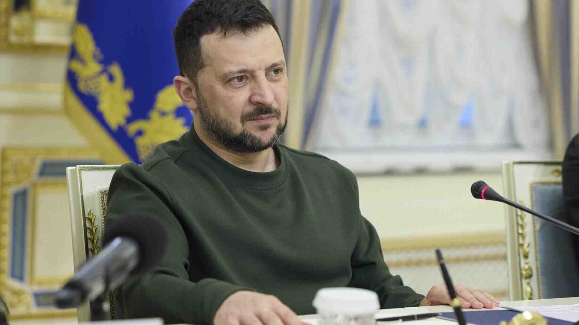 Immagine di Per la prima volta Zelensky accenna alla sconfitta, ed ecco quelli che gongolano